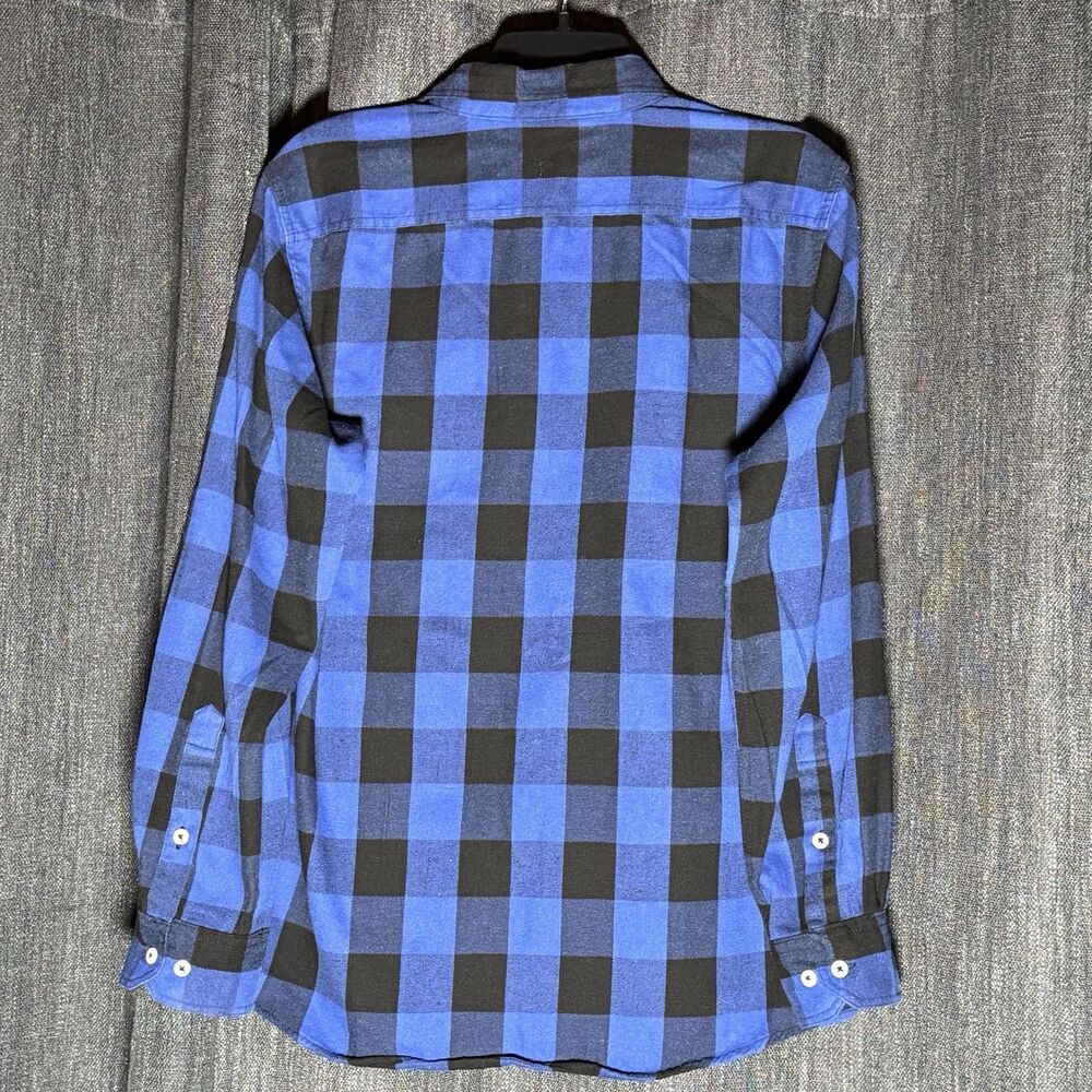 Design in Italy Men's Medium Blue & Black Plaid Flannel Button-Up Shirt‎ Outdoor - Picture 5 of 9